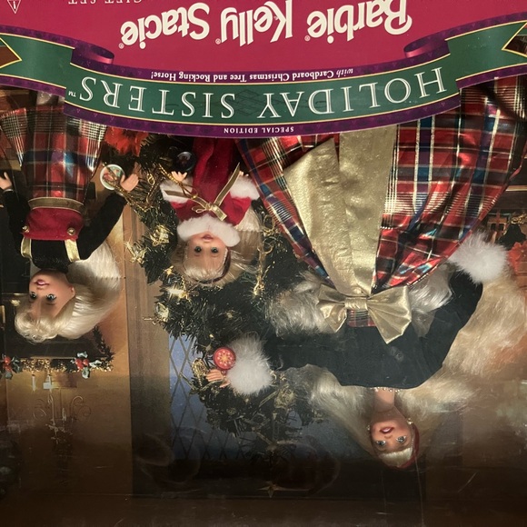 Barbies - Picture 3 of 16